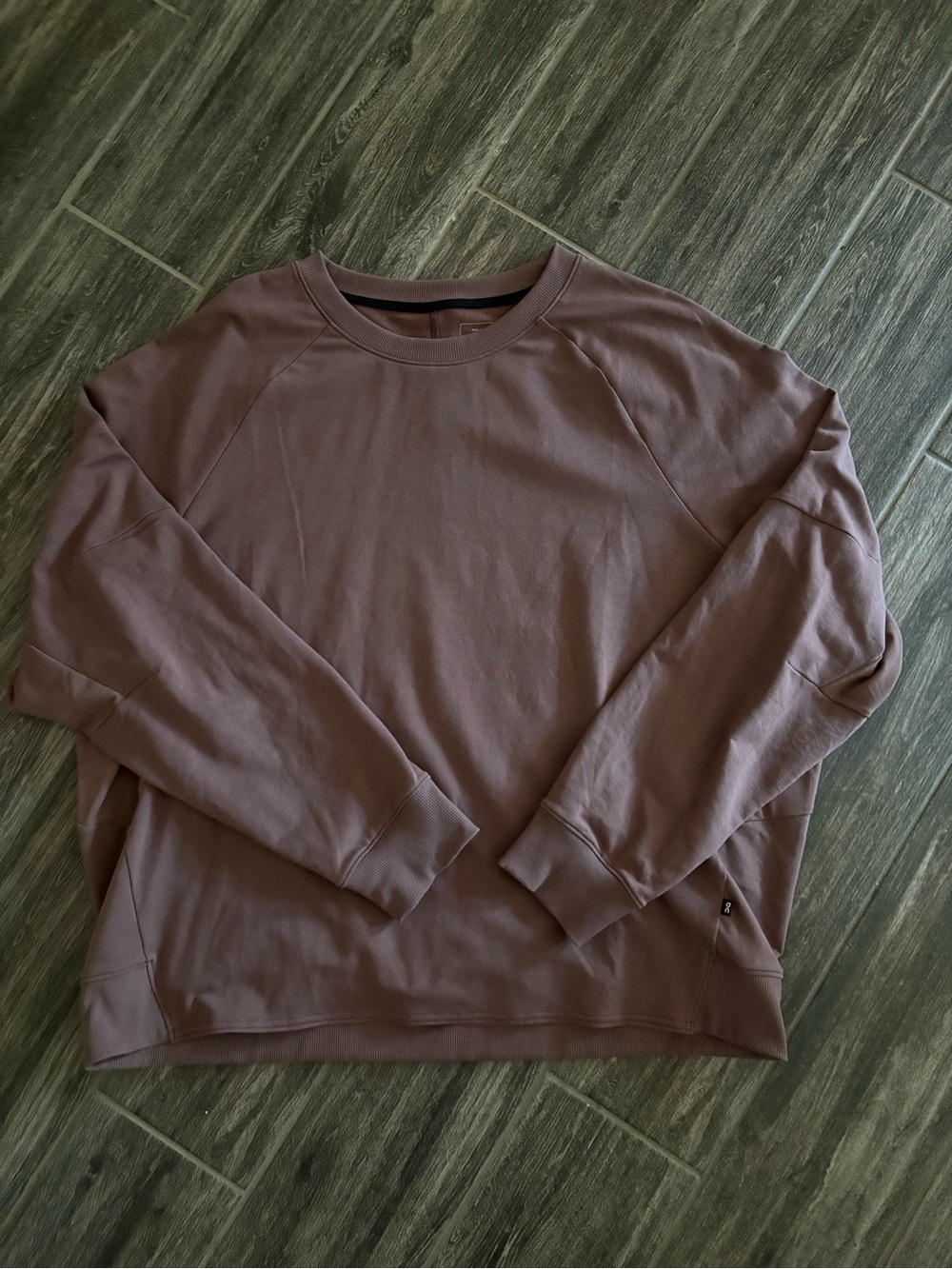 On Running Women's Movement Crew- size XL